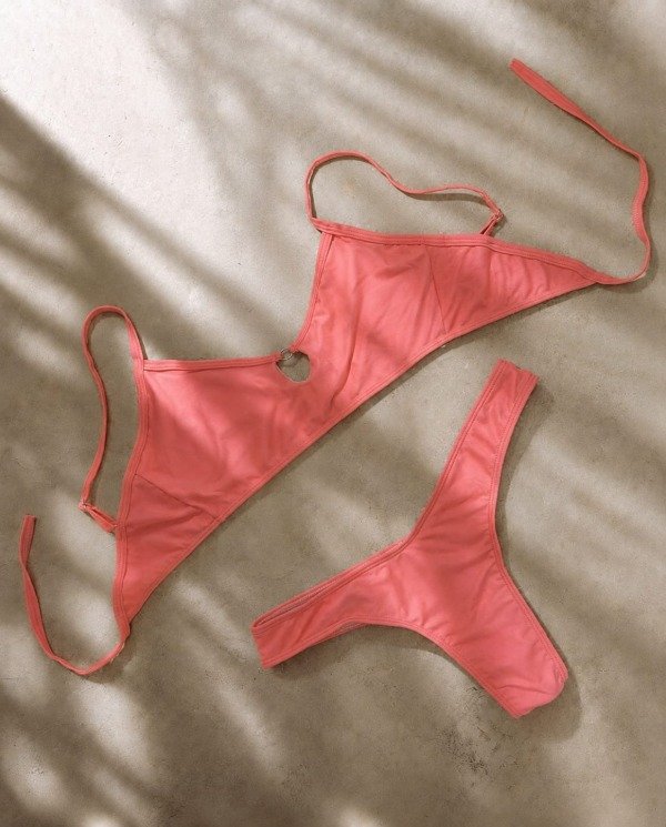 Producto - Bikini tipo top para atar con less clásica AL COSTO - 0