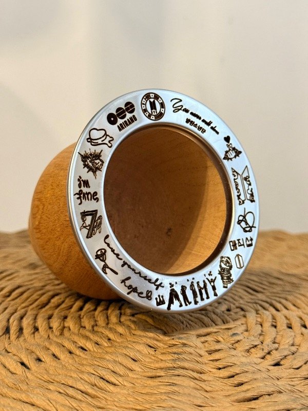 Producto - Mate edición BTS