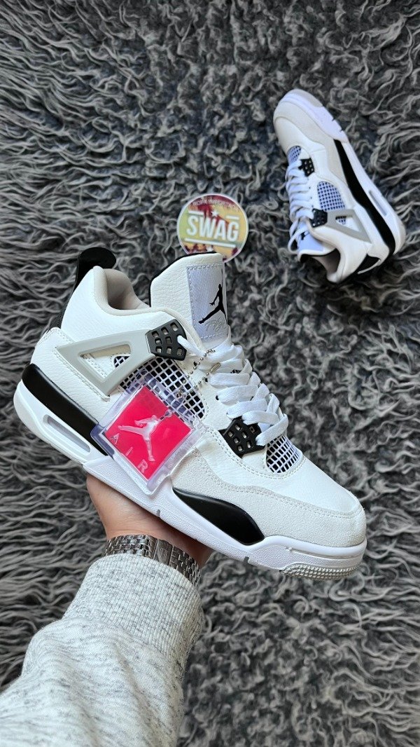 Producto - AIR JORDAN RETRO 4 MILITARY BLACK