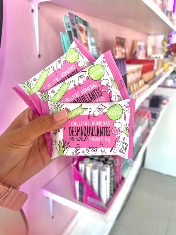 Producto - Toallitas Húmedas Desmaquillantes - Thelma y Louise