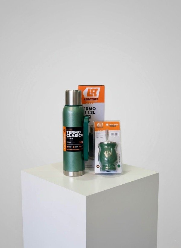 Producto - COMBO MATERO LUSQTOFF TERMO 1,3 LITROS MATE BOMBILLA