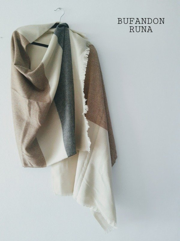 Producto - Bufandon Runa