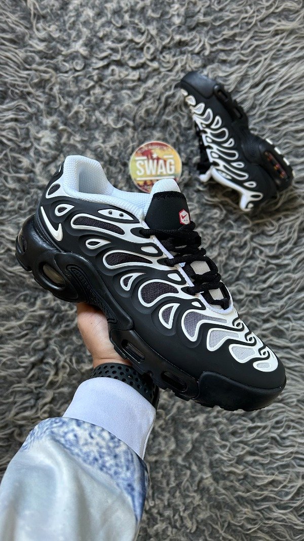 Producto - AIR MAX TN PLUS DRIFT BLACK OREO