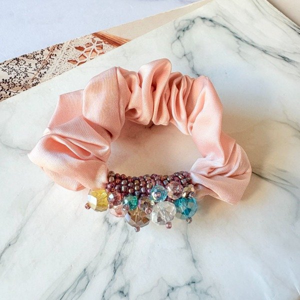 Producto - Scrunchie con Aplique
