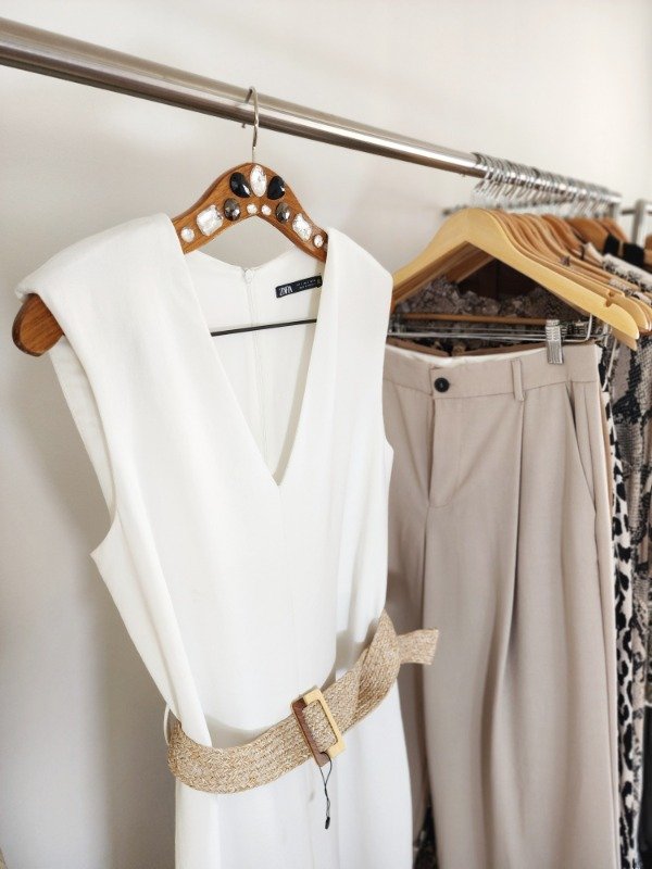 Producto - Mono blanco con cinto ZARA
