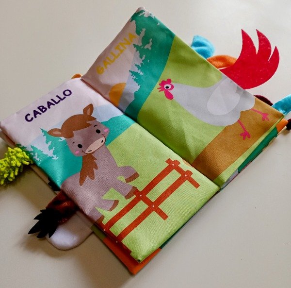 Producto - Libro de tela ANIMALES DE GRANJA con COLAS - 2