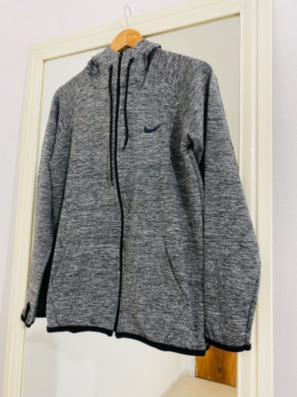 Producto - Campera Deportiva NK Gris Melange