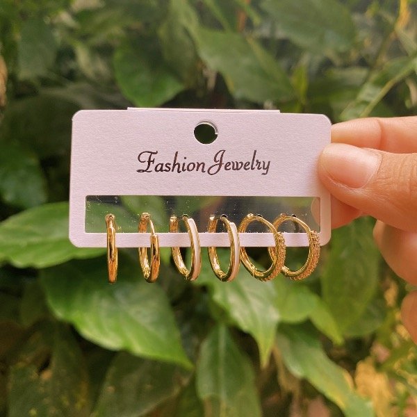 Producto - Set de argollas acero dorado clásicas