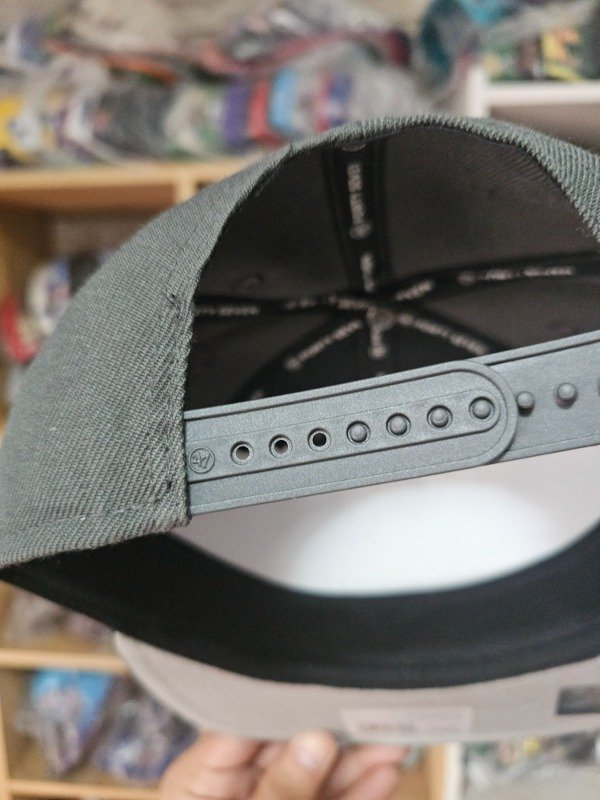 Vegas golden knights gray de 47 captain snapback nhl — imagen 5