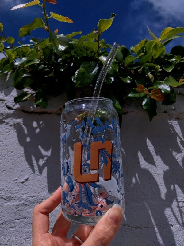 Producto - Vaso con detalles celestes Lando Norris