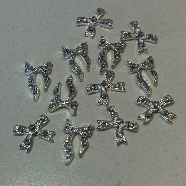 Producto - Moños metálicos con strass Naez