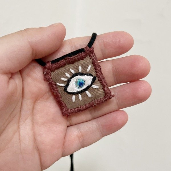 Producto - Dije bordado a mano ojo turco 4! - 1