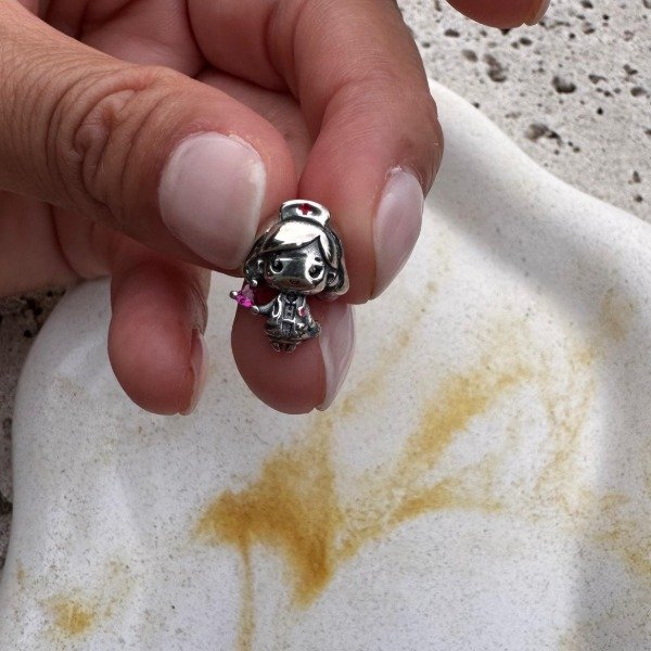 Producto - Charm Doctora