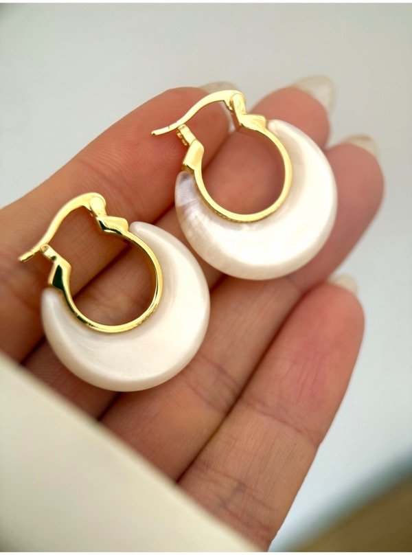 Producto - Argollas donatta nácar y baño de oro