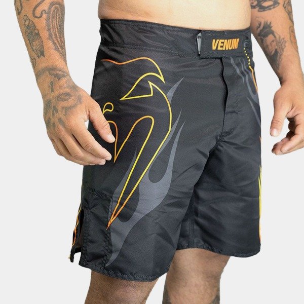 Producto - Bermuda / Fightshort Giant Fire - Venum - 2