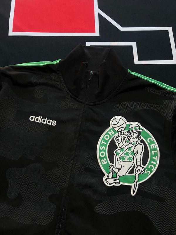 Producto - Campera Adidas x Boston Celtics. Talle M
