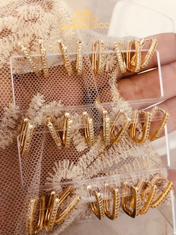 Producto - Blíster x12 Golden cuadrados Acero Dorado