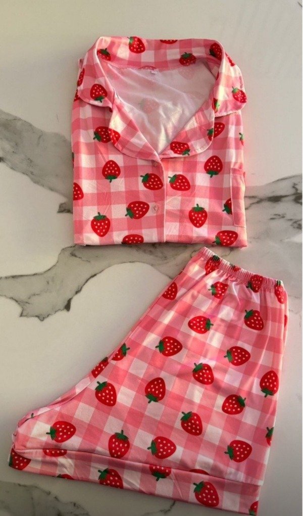 Producto - Pijama camisero frutillas
