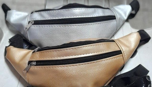 Producto - Riñonera plateada, dorada 12/25