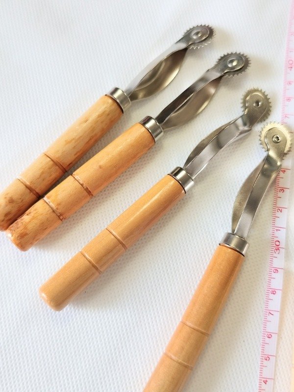 Producto - Rueda marca tela madera - 2