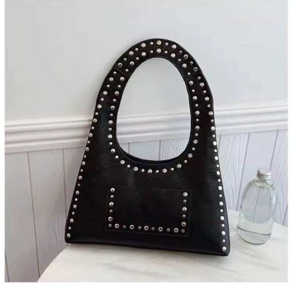 Producto - LUCIA NEGRO