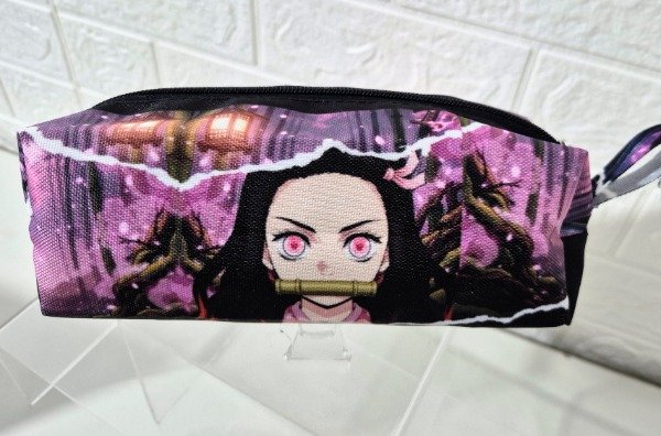 Producto - Cartuchera Demon Slayer Nezuko 20 cm x 7 cm x 8 cm de cordura