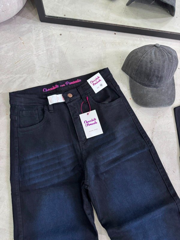 Producto - JEANS CHOCOLATE CON PIMIENTA - 12