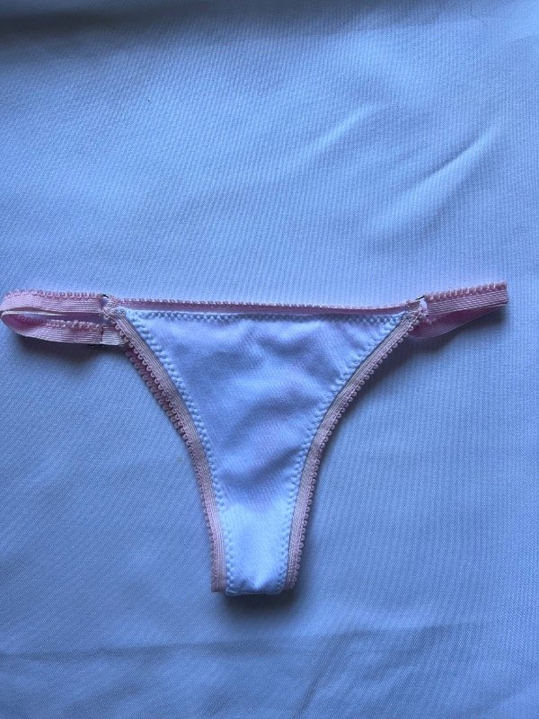 Producto - Less pompon