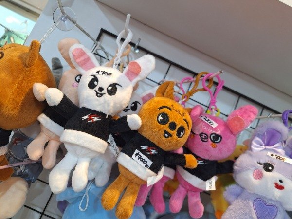 Producto - Peluche colgante skzoo