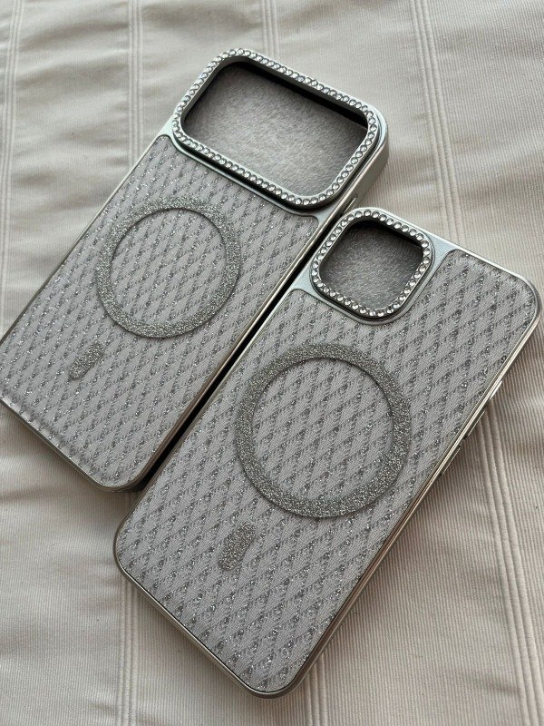 Producto - iph 17 pro max Funda magsafe diosa blanca