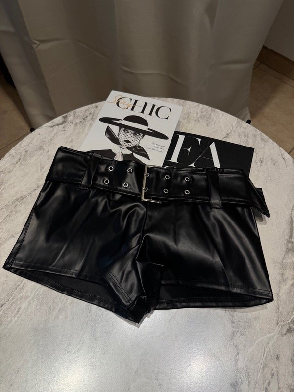 Producto - SHORT TYLA NEGRO