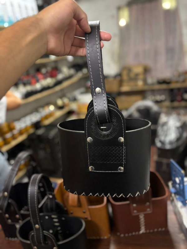 Producto - canasta ovalada, cuero, premium