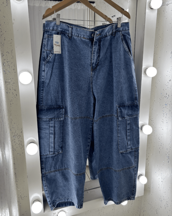 Producto - Jean Multicargo Costuras Bolsillos