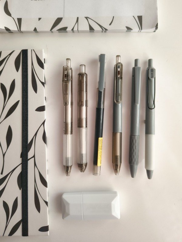 Producto - Combo cuaderno + organizador semanal + accesorios - Negro - 7