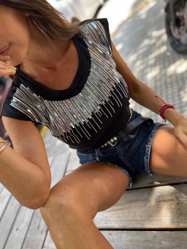 Producto - Remera Yuki Shine