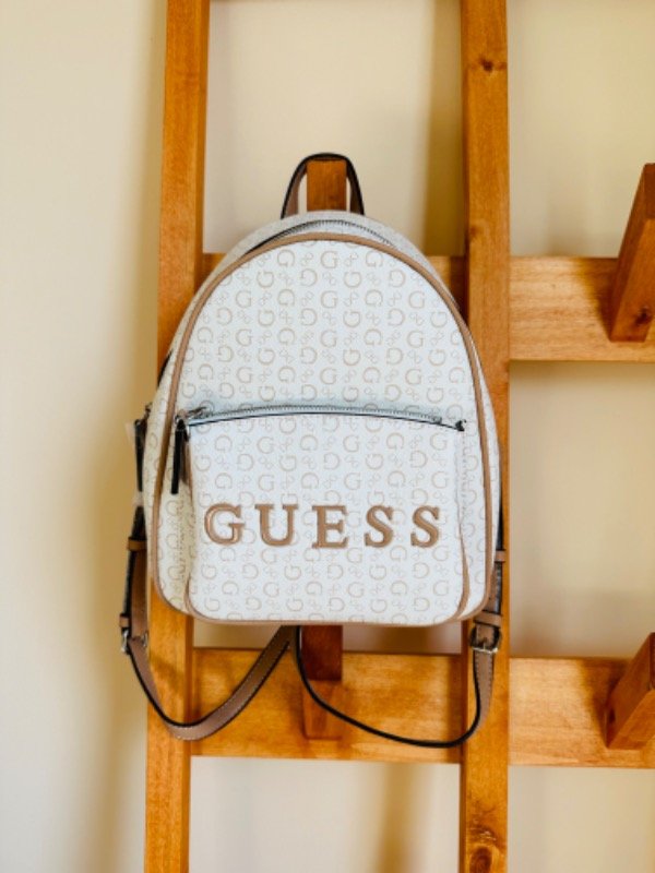 Producto - NUEVA MOCHILA GUESS