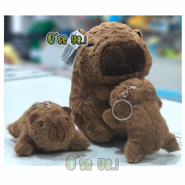Producto - Peluche Carpincho Capybara con Llavero Capibara Bebé