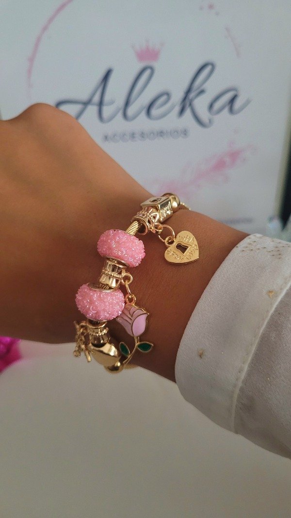 Producto - Pulsera esclava pink charm de acero dorado