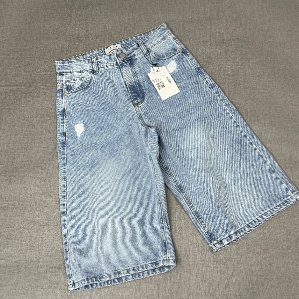 Producto - Bermuda celeste DL