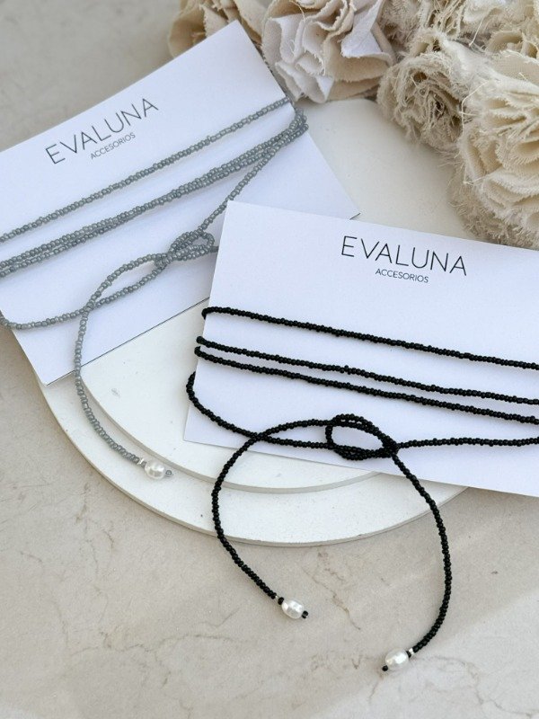 Producto - Corbatín Mostacillas Perla Solitaria