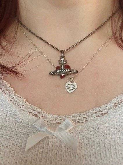 Producto - Collar Saturn Black-Red Vivienne Westwood