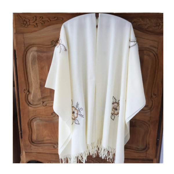 Producto - Ruanas Bordadas