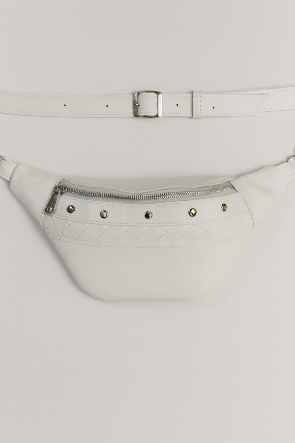 Producto - RIÑONERA ECOCUERO MIX TACHAS BLANCA.ART. 2 D