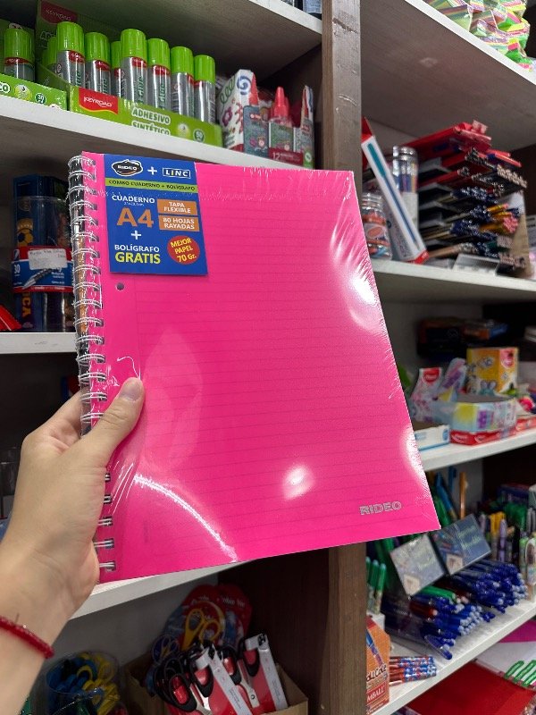 Producto - Cuaderno A4 Neon Rosa Rayado + BOLIGRAFO GRATIS