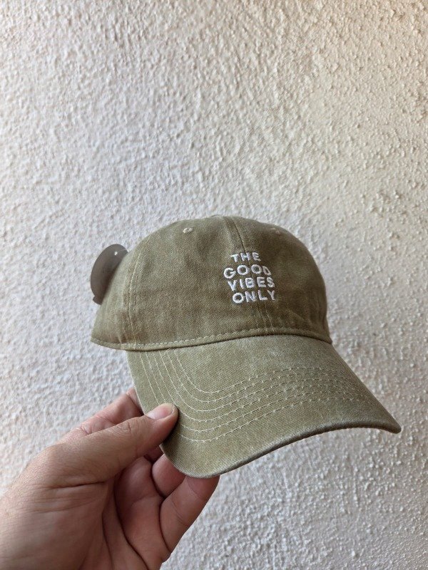 Producto - Gorra THE GOOD VIBES ONLY VINTAGE REGULABLE BEIGE
