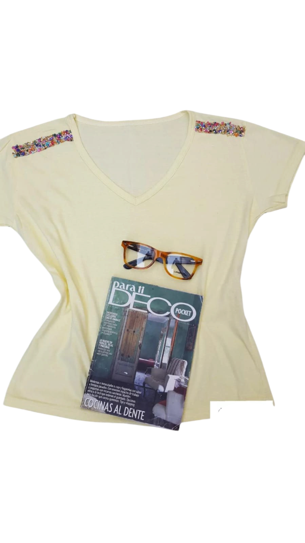 Producto - Remera Apliques