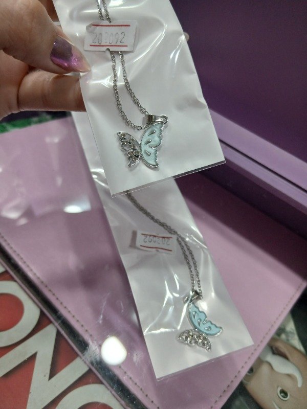 Producto - Cadena mariposa celeste  w02092