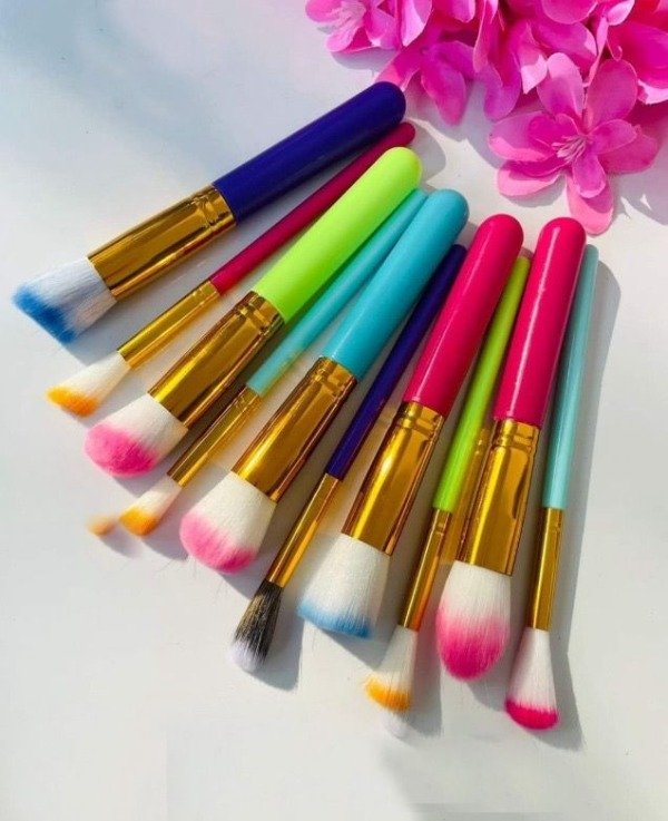 Producto - Brochas Kabuki Neon
