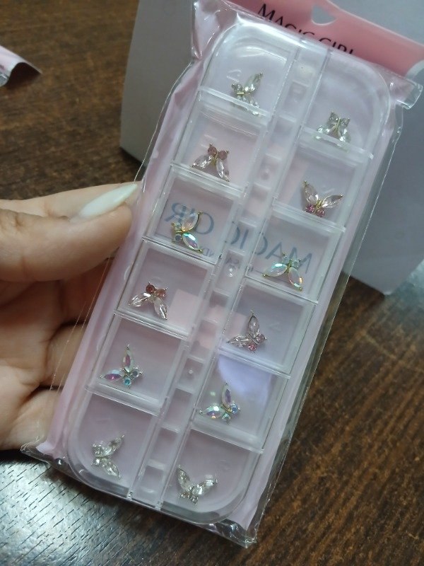 Producto - Dije mariposa con stras magic