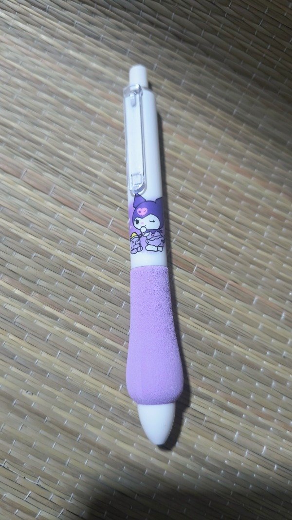 Producto - Lapicera puf kuromi tinta negra